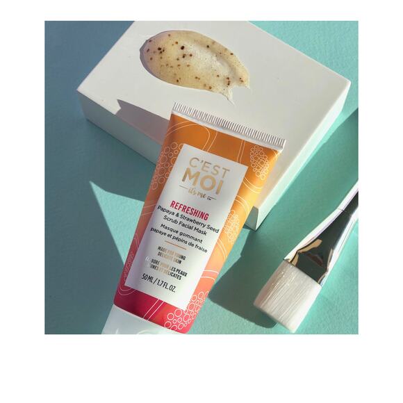 C'est Moi Refreshing Papaya & Strawberry Seed Scrub Facial Mask 1.7 fl oz - Picture 4 of 7